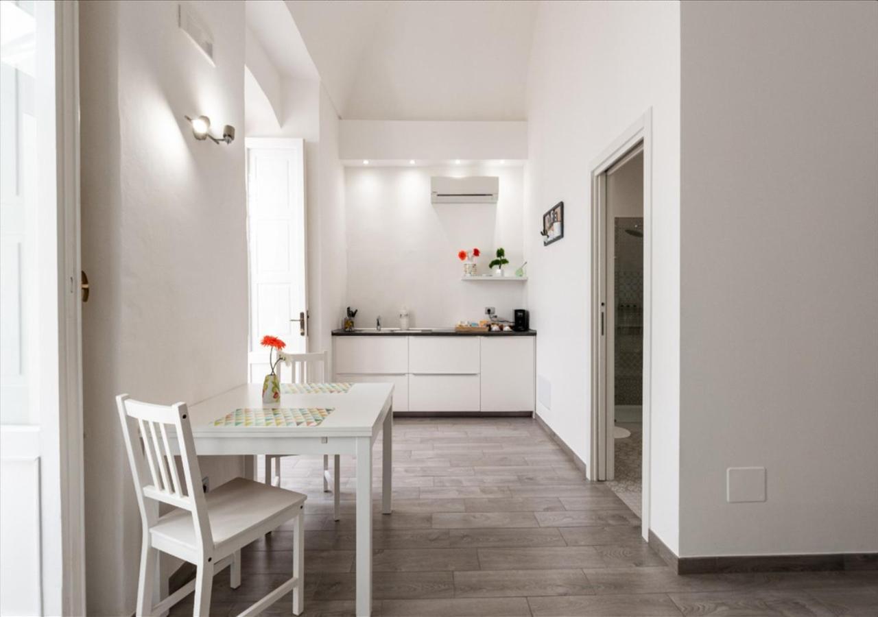 B&B 20 Archi Монополи Екстериор снимка