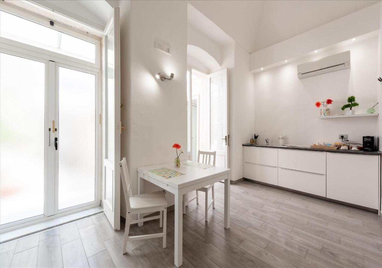 B&B 20 Archi Монополи Екстериор снимка
